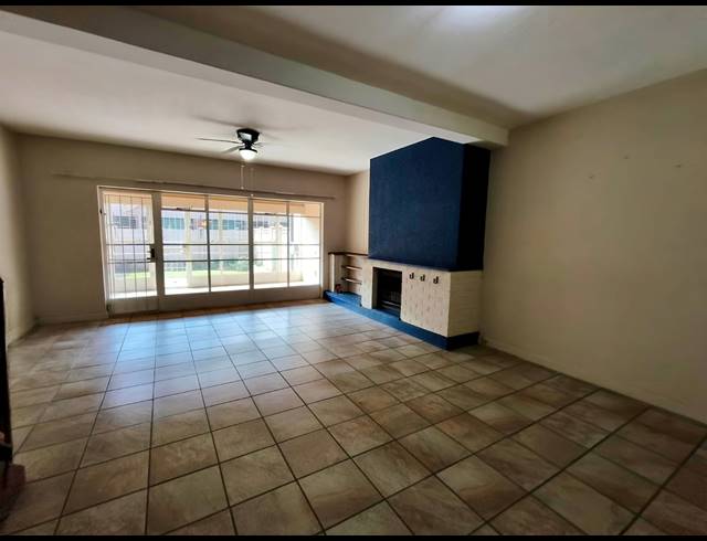 2 BEDROOM APARTMENT TO LET IN THREE RIVERS PROPER